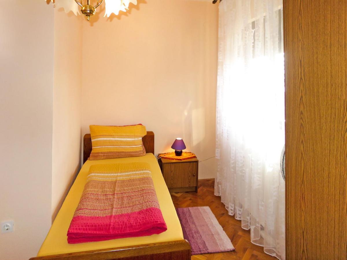 Apartment Stjepan - SRD410 Maslenica Bagian luar foto
